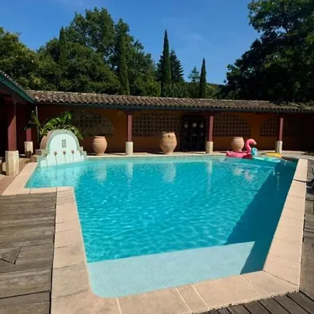 L'hacienda Gæstehus Mialet (Gard)
