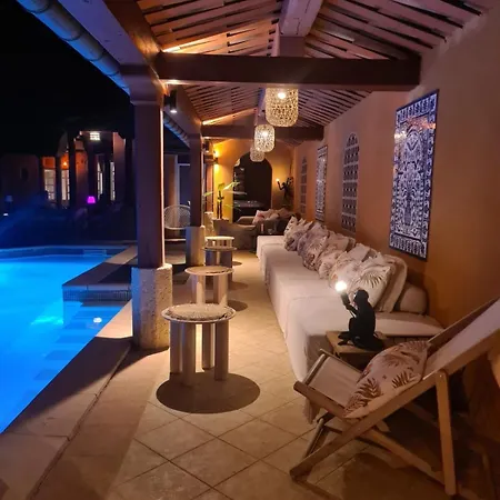 L'hacienda Gæstehus